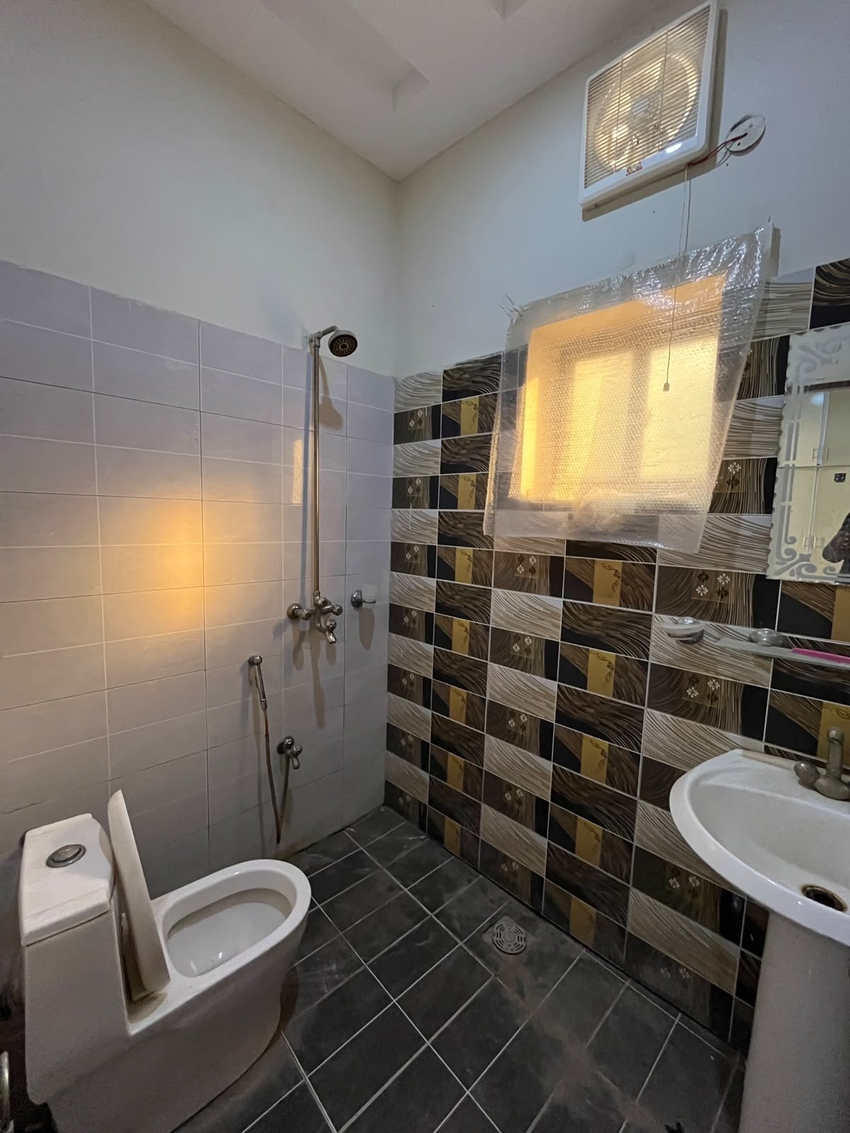 5 Marla Corner House Double Storey for Sale – Gulgasht Colony, Near Gol Bagh Park, Multan in Gulgasht Colony, Multan photo 6